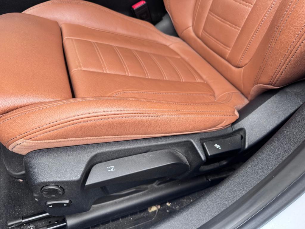 BMW 3-serie touring 330e high executive