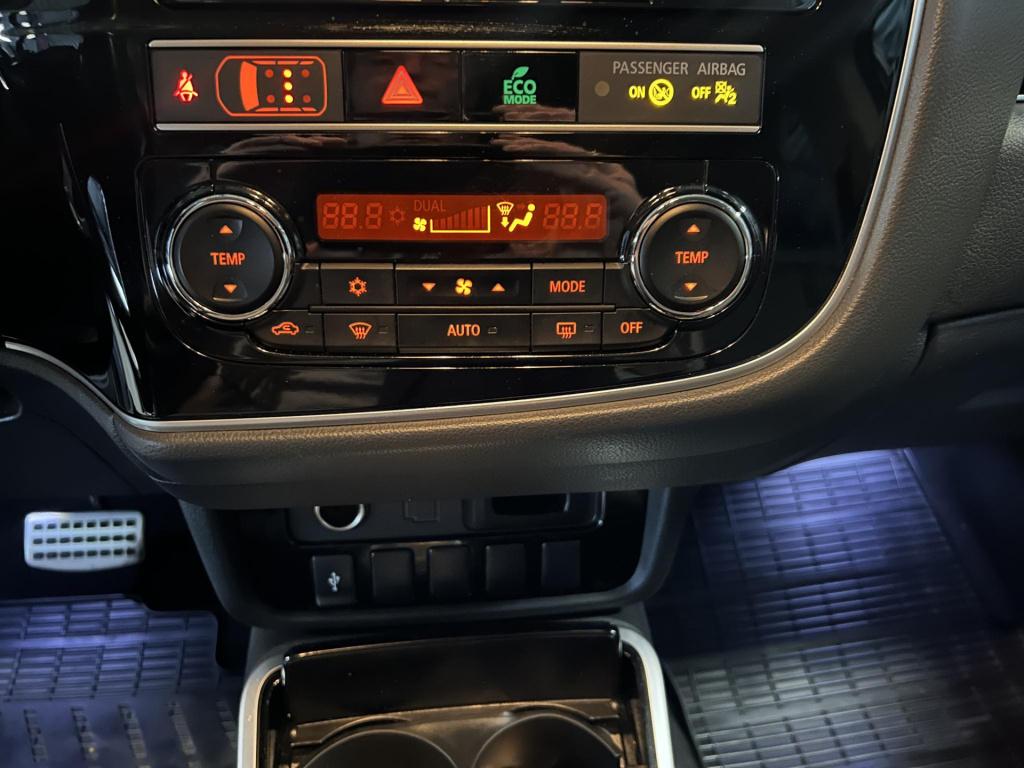 Mitsubishi Outlander 2.4 phev intense