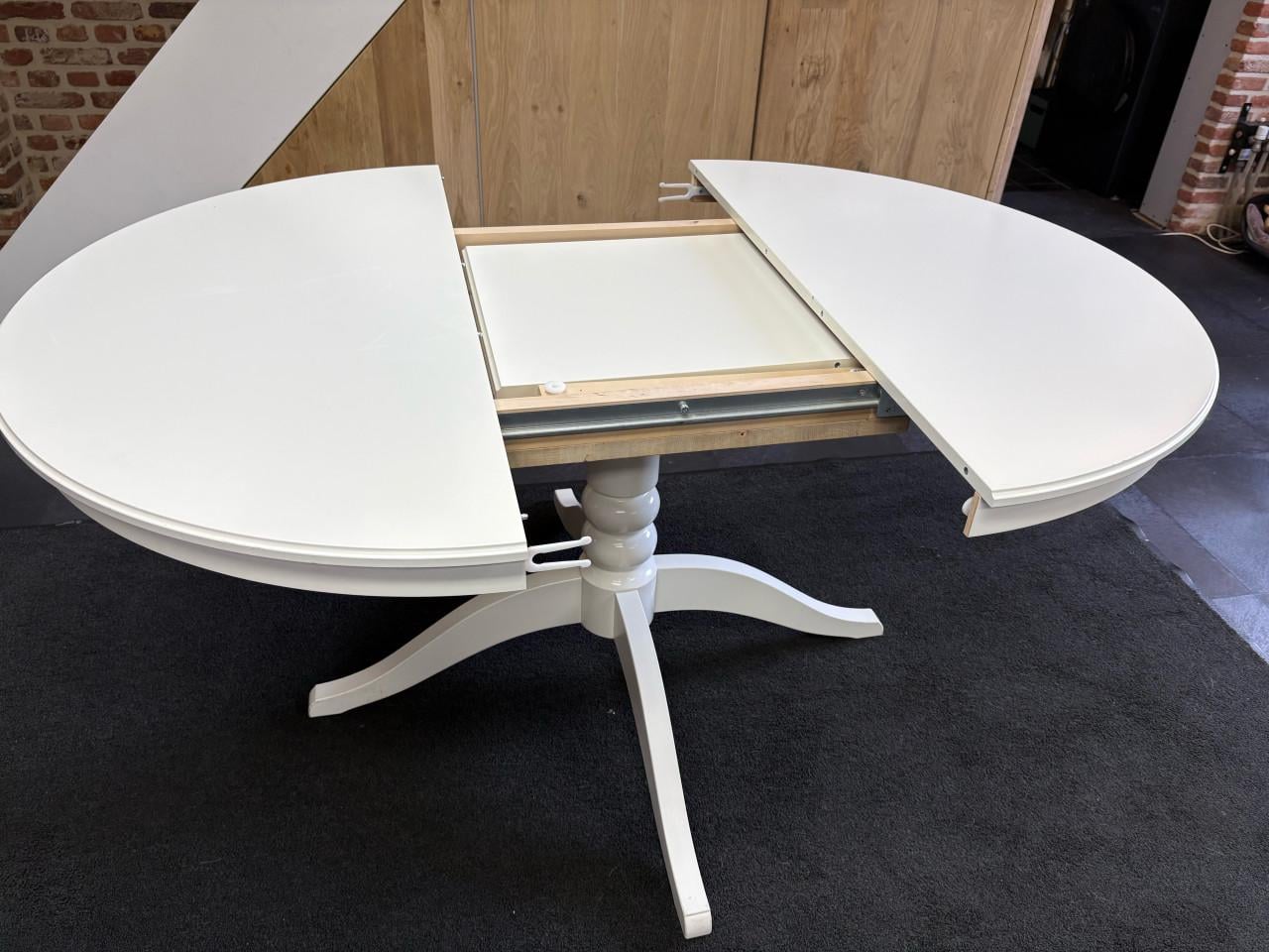 Uitschuifbare eettafel wit