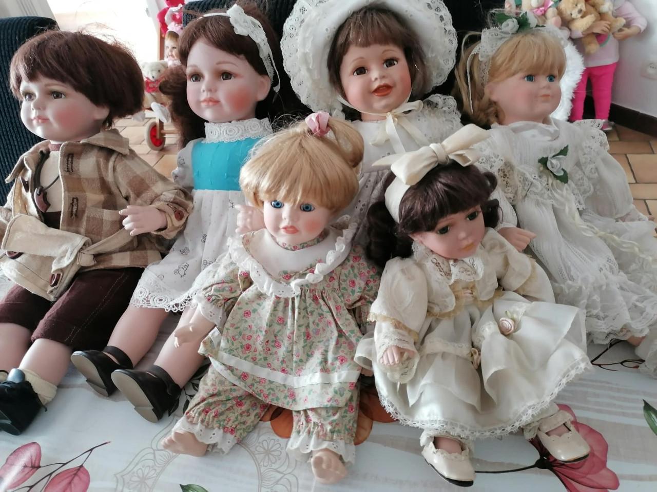 Porseleinen poppen te koop
