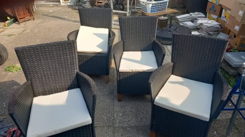 4 antraciet tuin stoelen met kussens