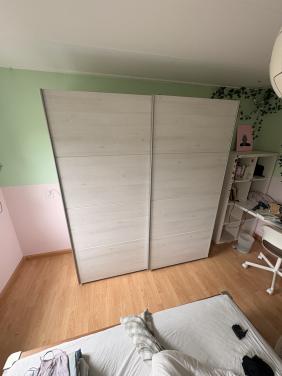 Kledingkast