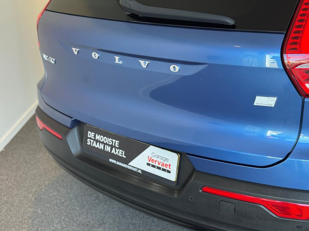 Volvo XC40 1.5 t4 recharge r-design
