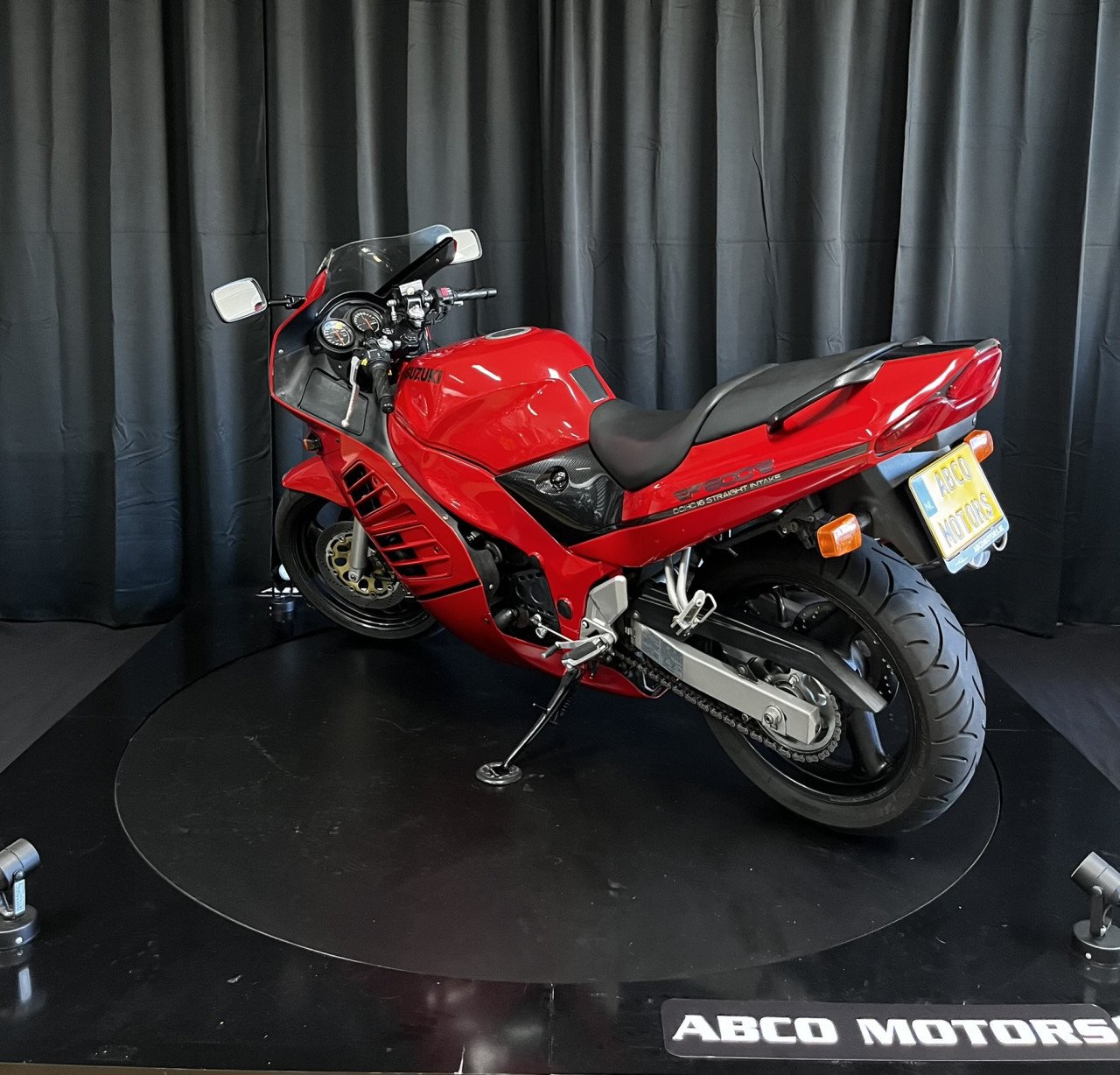 SUZUKI RF 600 R