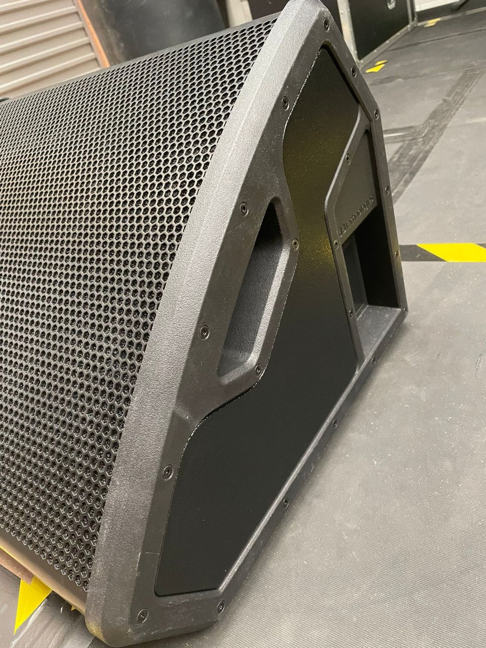 DB Technologies LVX-XM12 actieve coaxiale vloermonitor