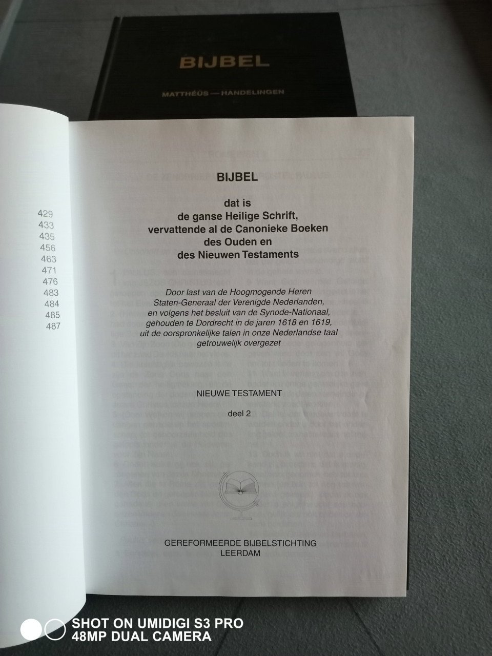 Bijbel Groot letter.