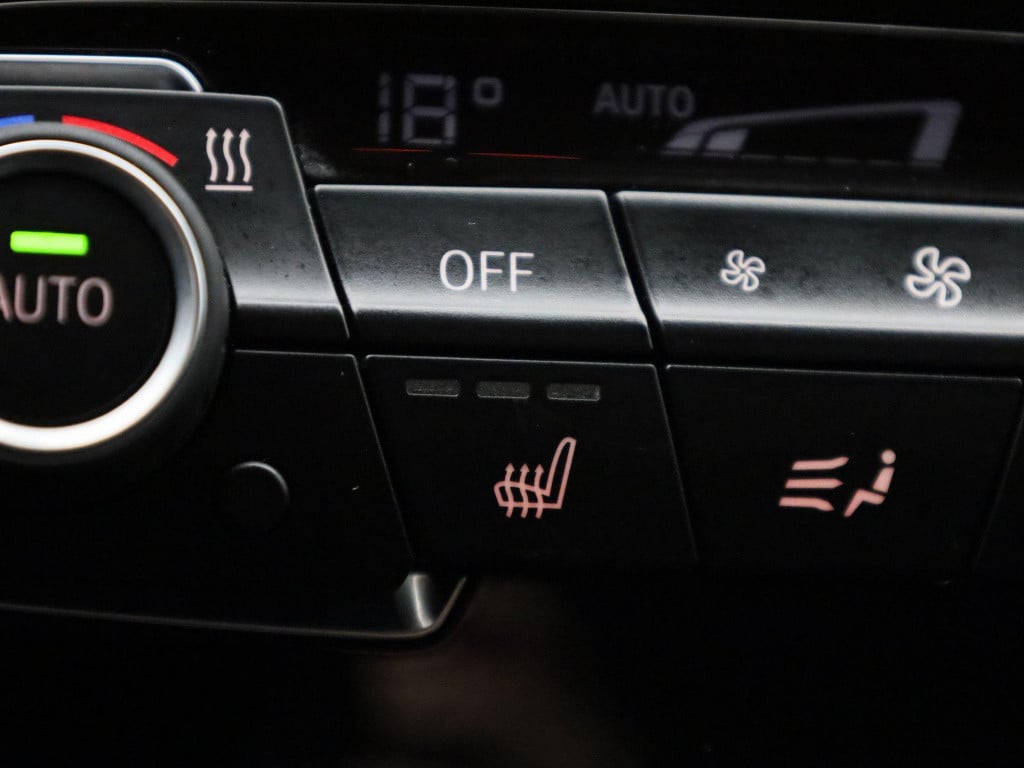 BMW X1 xdrive25e executive | automaat | lmv | parkeer sensoren | camera | c