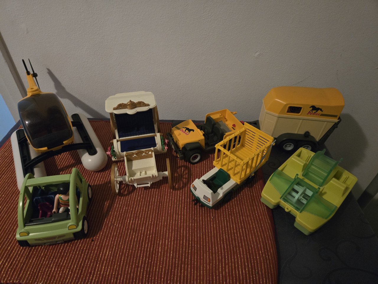 Megaveel Playmobile en Lego. Totaal ong 4 verhuisdozen vol. Ongesorteerd