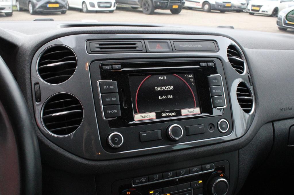 Volkswagen Tiguan 1.4 tsi sport&style + trekhaak electrisch wegklapbaar