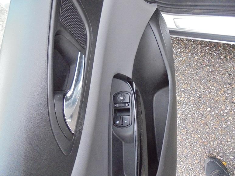Opel Corsa 1.4-16v cosmo