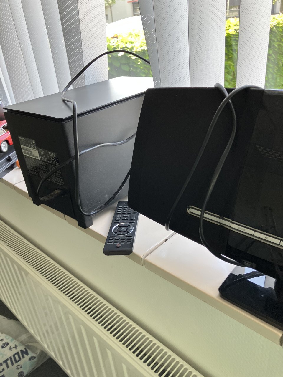 Te koop Philips radio met losse box