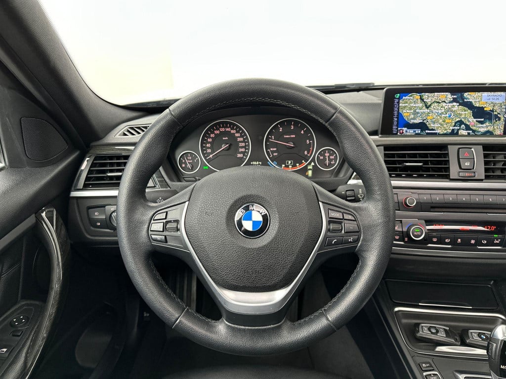 BMW 3-serie touring 320d high executive pano leder automaat