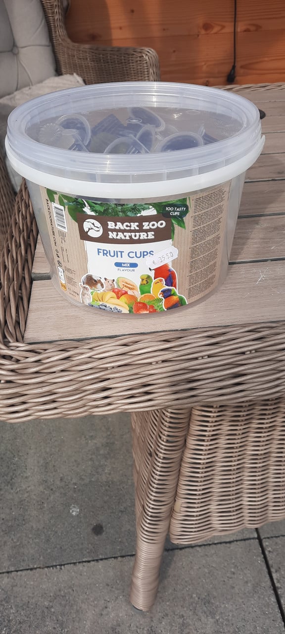 Fruitcups