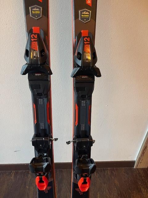 Skies Fisher RC4 DTX The Curve 1.64m