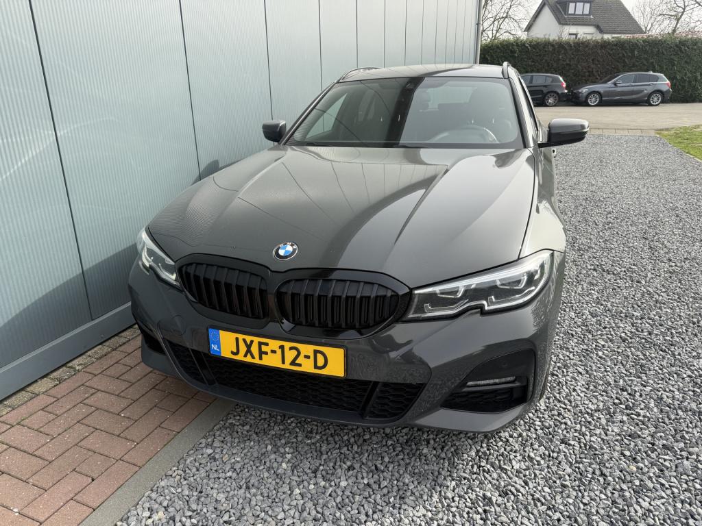 BMW 3-serie touring 330e automaat high executive m-sportpakket