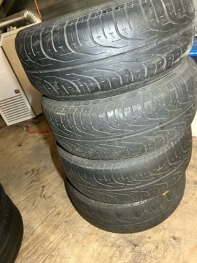 BMW 3 SERIE LICHT METALEN VELGEN-PIRELLI ZOMERBANDEN