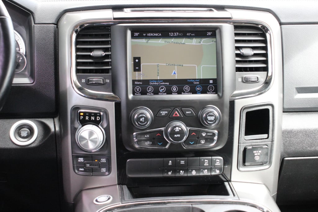 Dodge Ram 1500 5.7 v8 quad cab 6'4 | orig nl