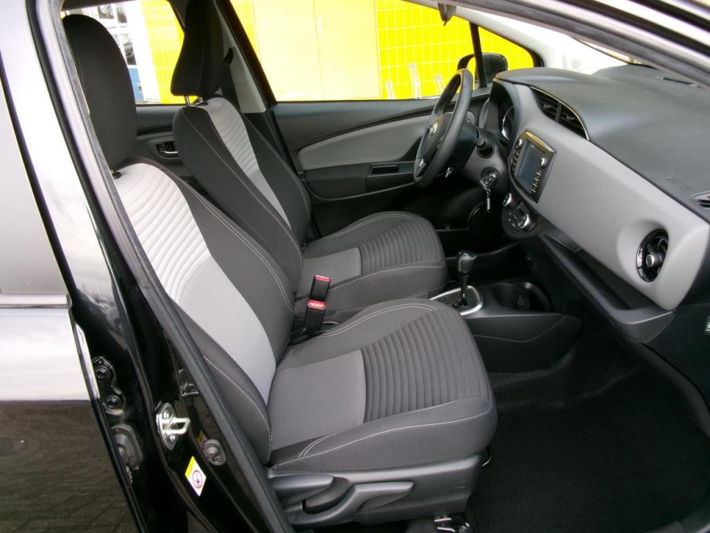 Toyota Yaris 1.5 hybrid clima, camera, multimedia, bluet.