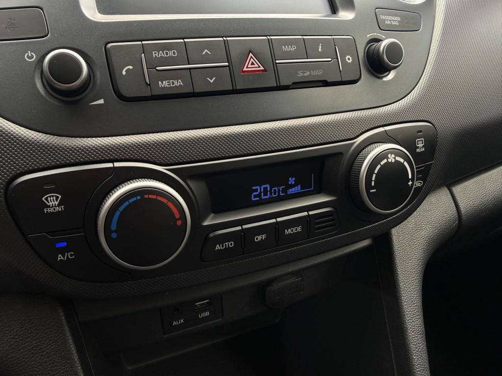 Hyundai I 10 1.0i go! - carplay - android auto - sportieve uitvoering -