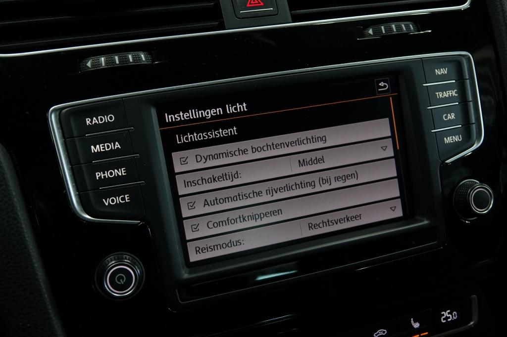 Volkswagen Golf 1.4 tsi | acc | camera | pdc | 19' |