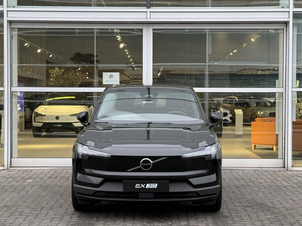 Volvo Ex30 nieuwprijs € 47.826 | extended range plus | climate | 20"