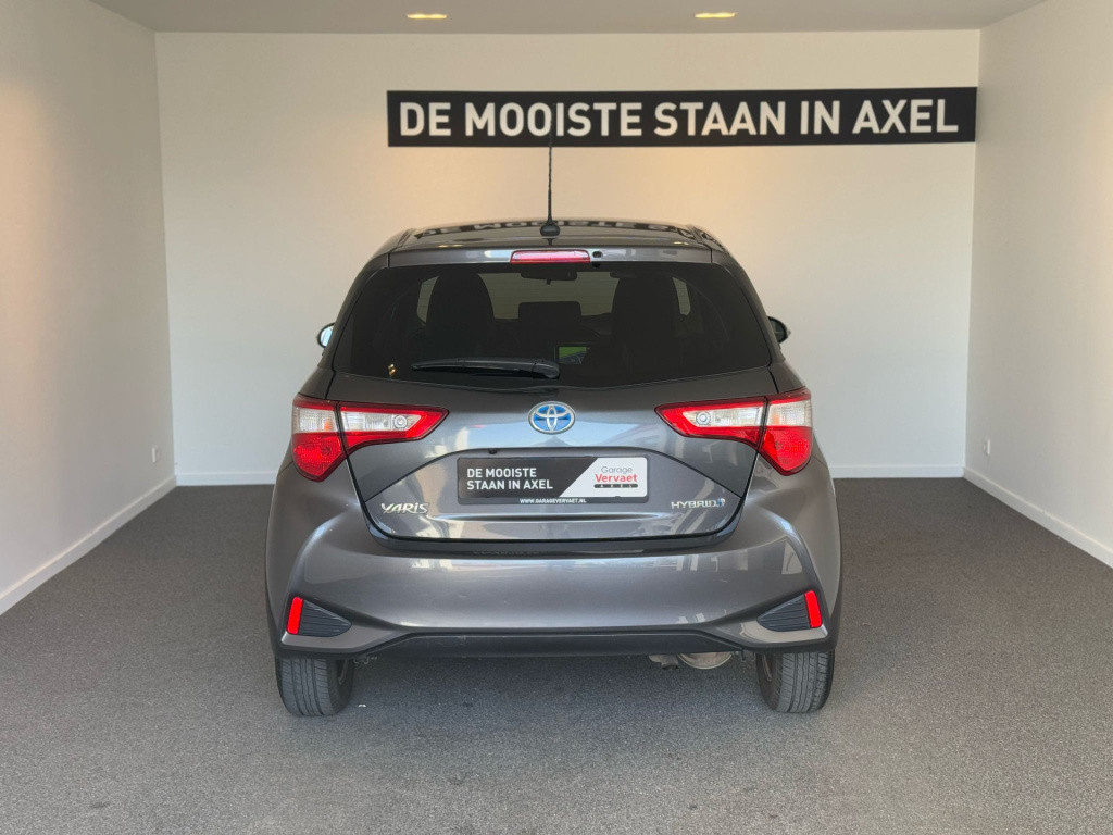 Toyota Yaris 1.5 hybrid y20 exclusive edition