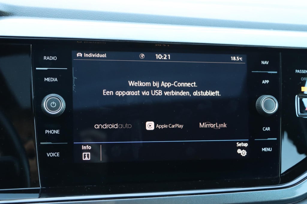 Volkswagen Polo 1.0 tsi highline business r