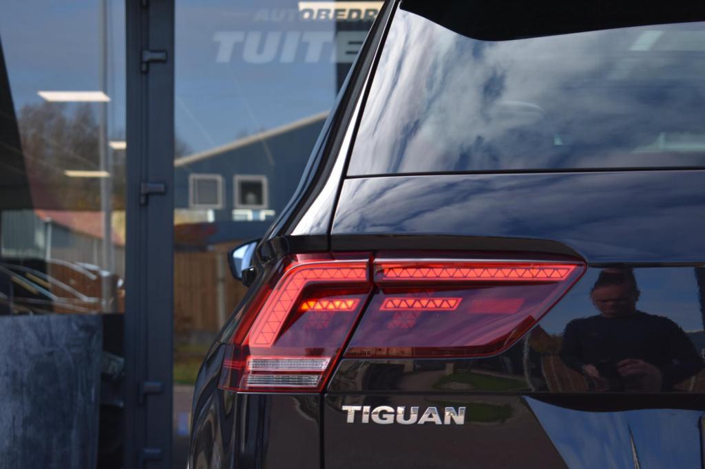 Volkswagen Tiguan 1.5 tsi act r-line | leder | pano | camera | nap | virtua