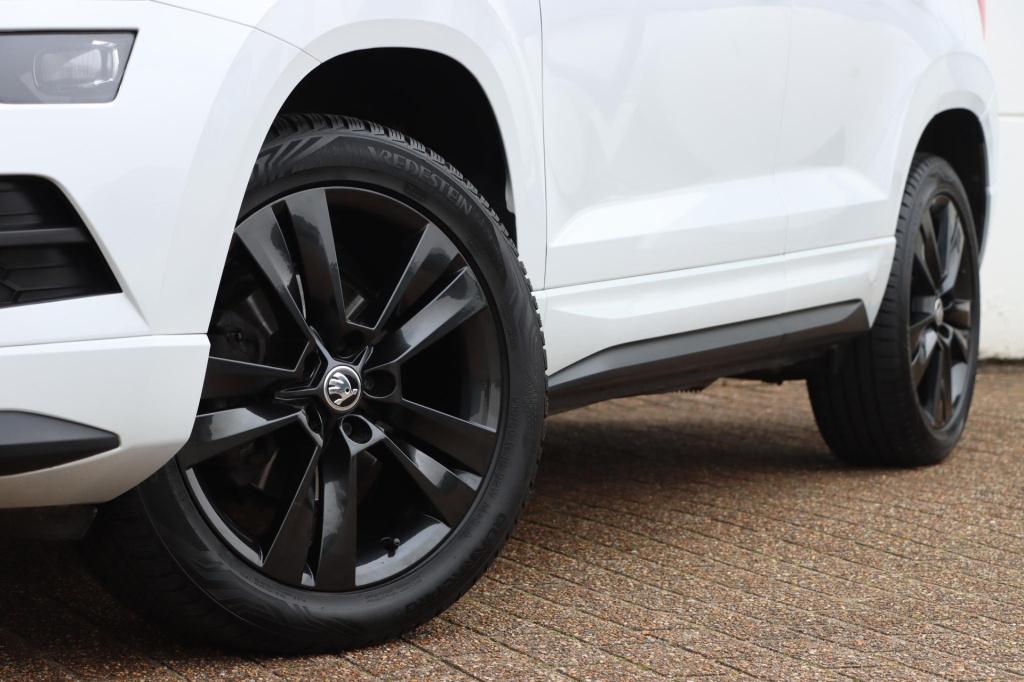 Skoda Karoq 1.5 tsi act style 150pk dsg7 | stoel voor+ achter verwarming | 