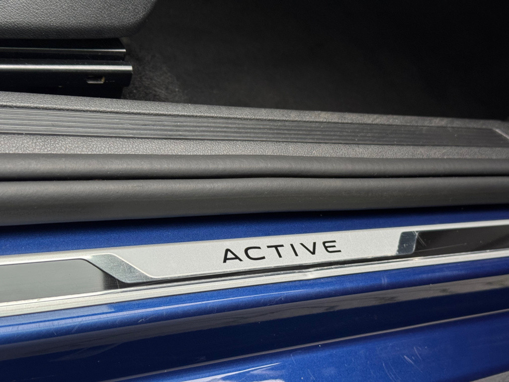 Volkswagen Polo 1.0 tsi highline * virtual cockpit * keyless * camera