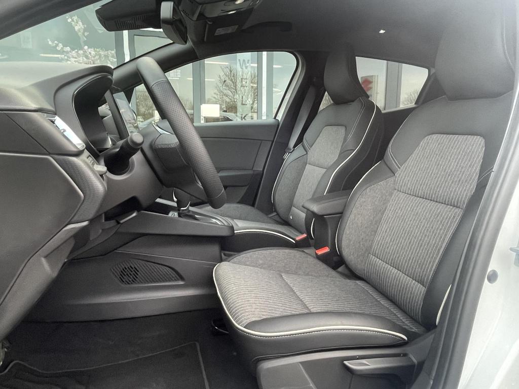 Mitsubishi Colt 1.6 hev intense+