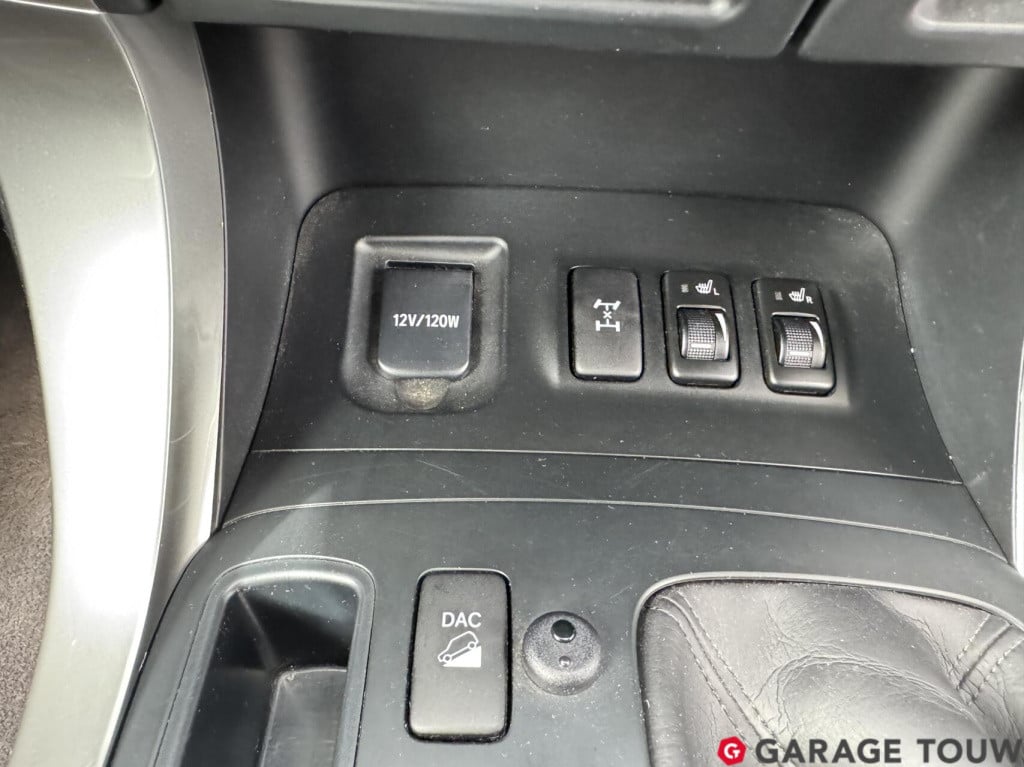Toyota Land Cruiser landcruiser 3.0 d-4d executive automaat 1e eigenaar