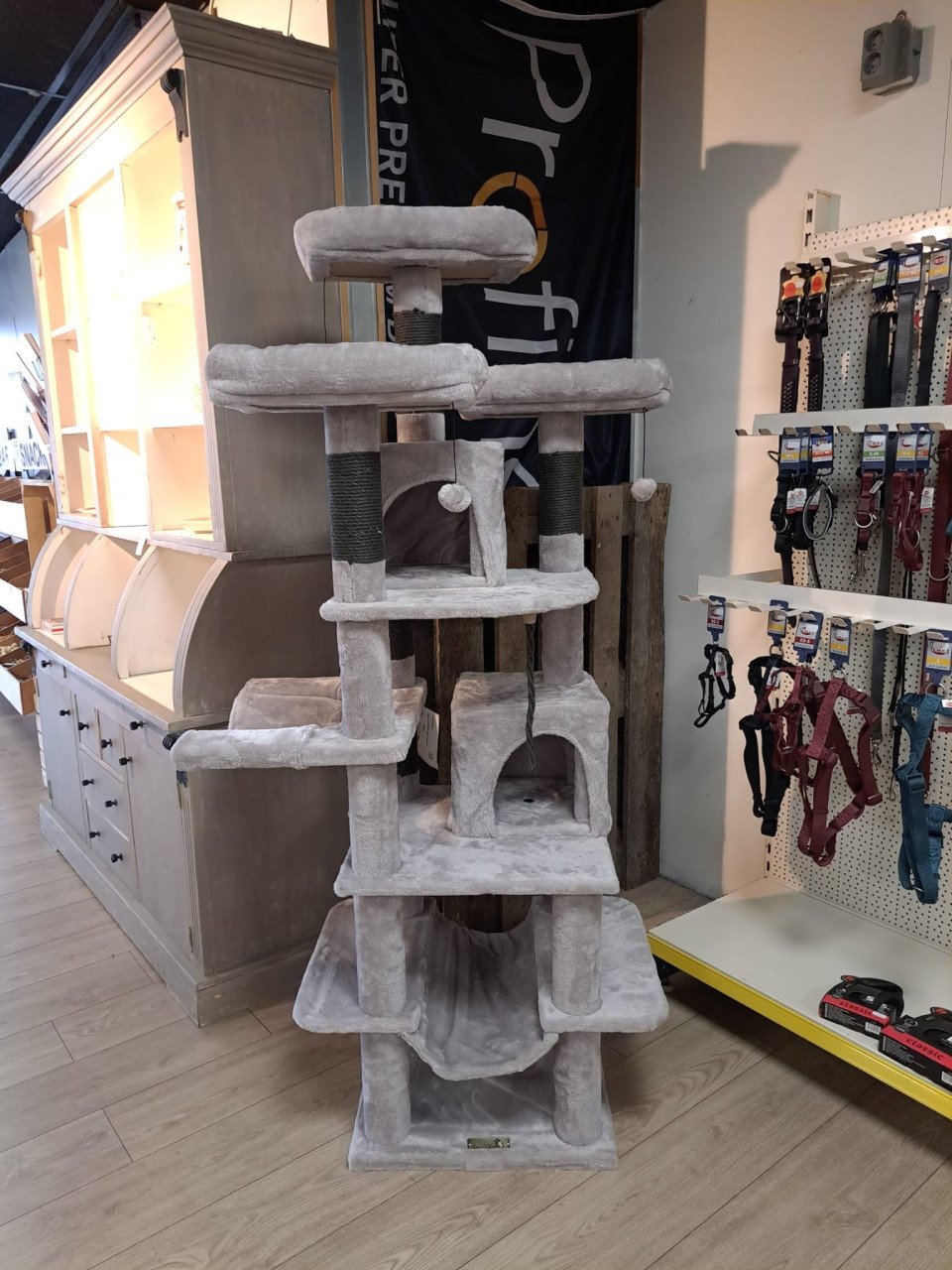 Div honden en katten hok/bench