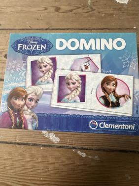 Domino frozen
