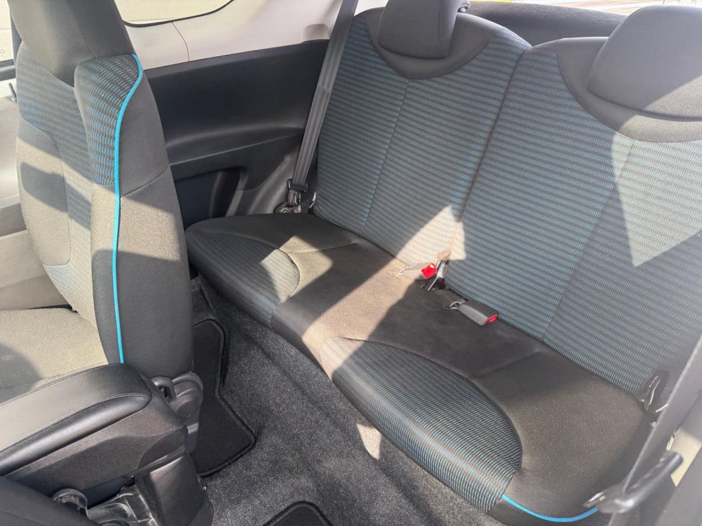 Peugeot 107 1.0 première/apk/airco/facelift/150.000/carplay/