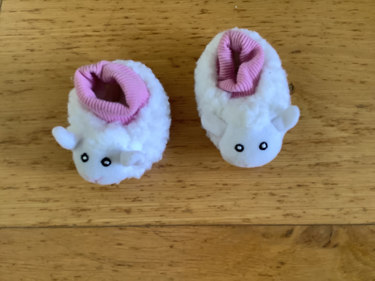 Slaappakje Baby Born met mutsje en slofjes