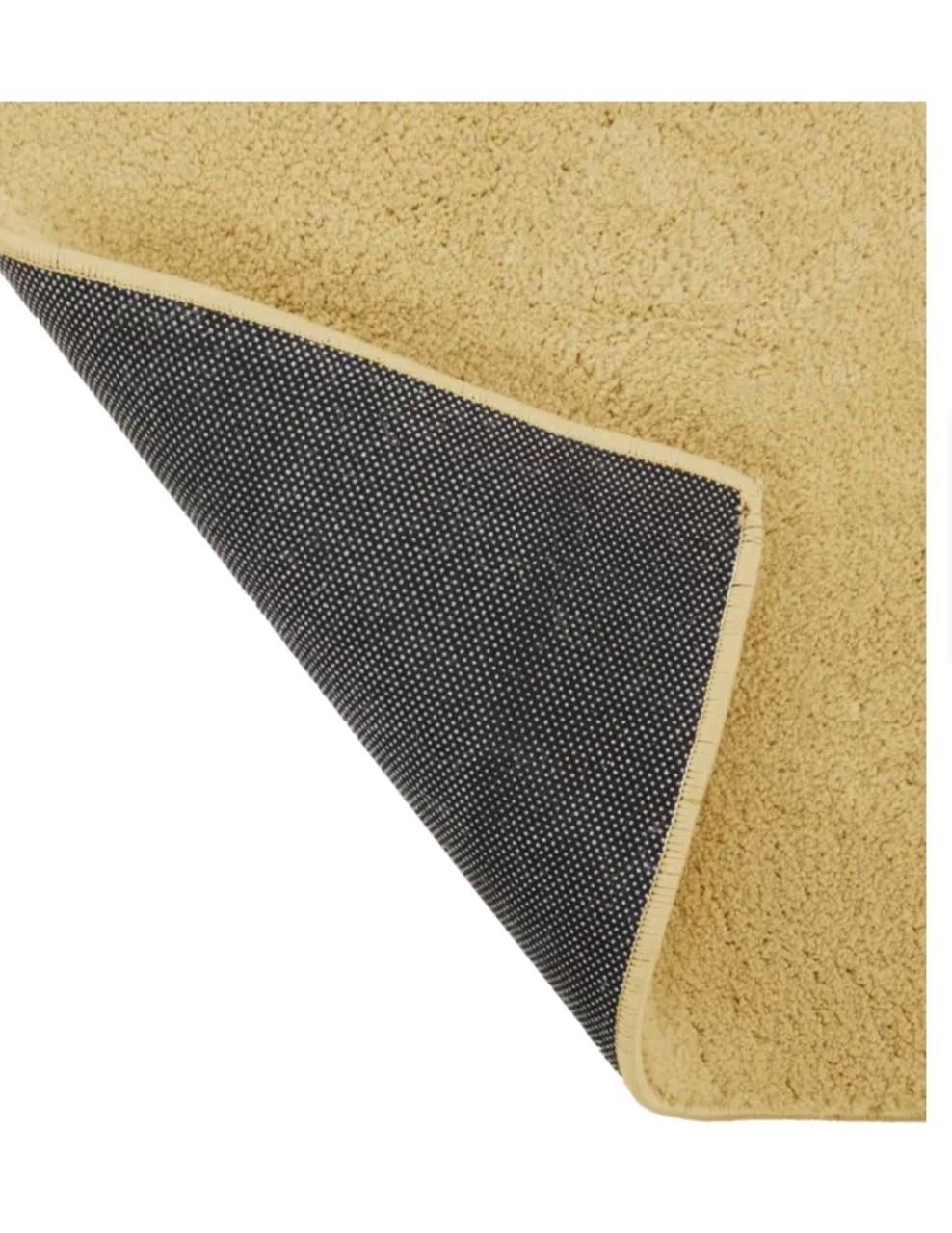 Nieuw vloerkleed goudgeel