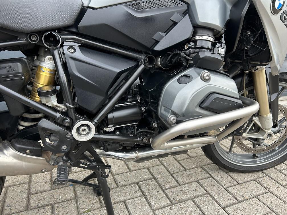 Frisse BMW R1200GS uit 2015 met 76dkm, 1e eig, vario kofferset etc €8995,-