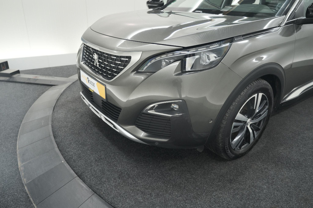 Peugeot 3008 puretech 130 eat6 allure | camera | navigatie | apple carplay 