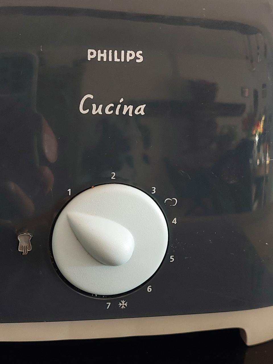 Philips Cucina citruspers & broodrooster