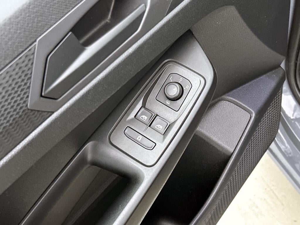 Volkswagen Caddy 1.5 tsi 5p limited trekhaak | airco |