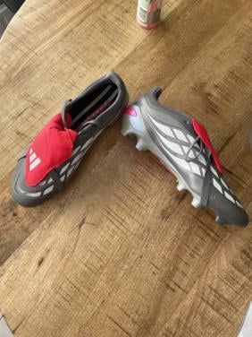 Nieuw Adidas Predator
