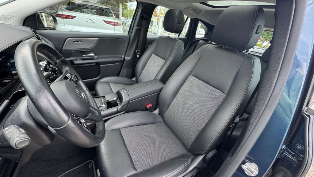 Mercedes-Benz Gla-klasse 180 business solution