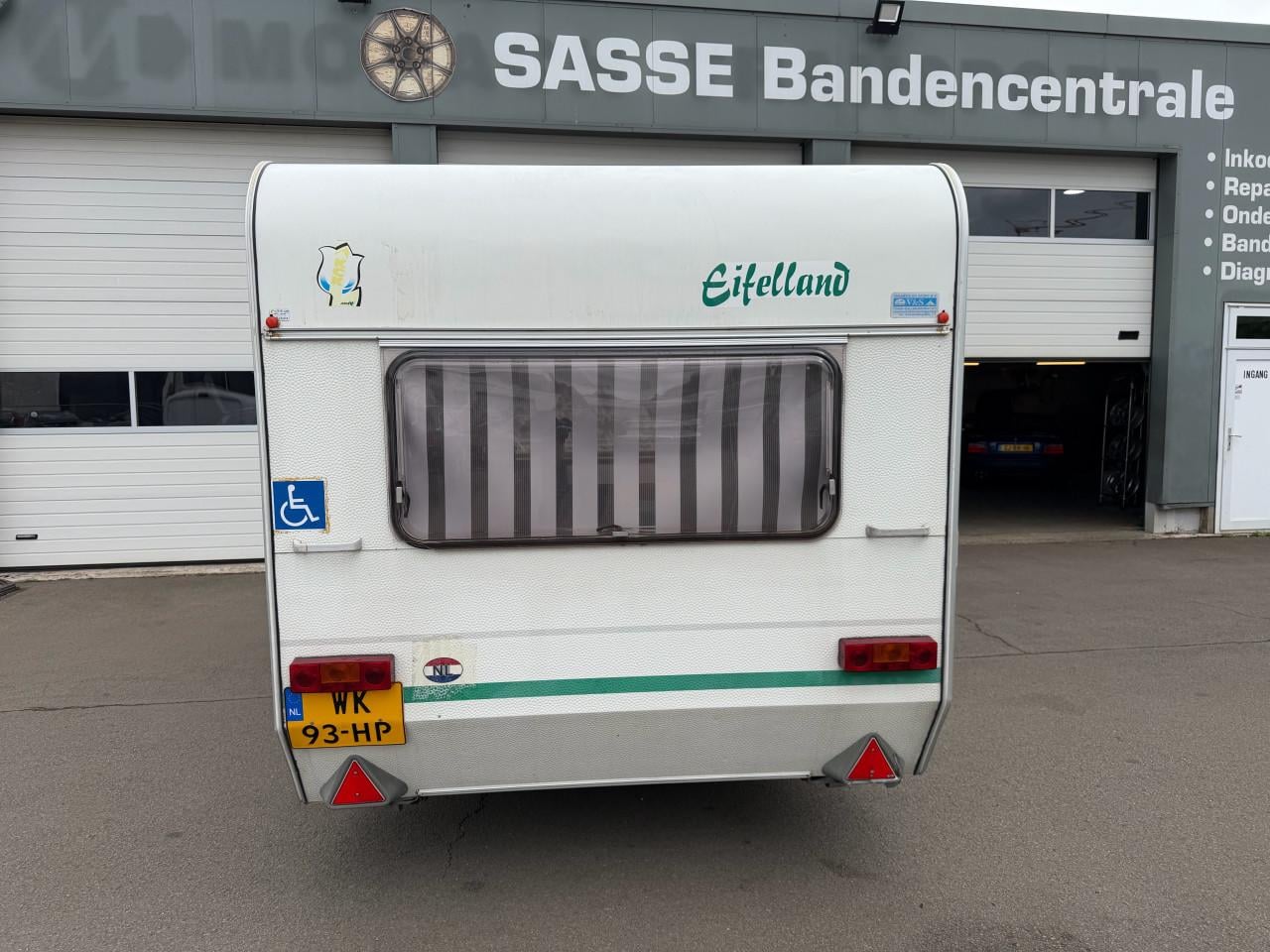 Caravan Eifelland 8004  (595 KG)