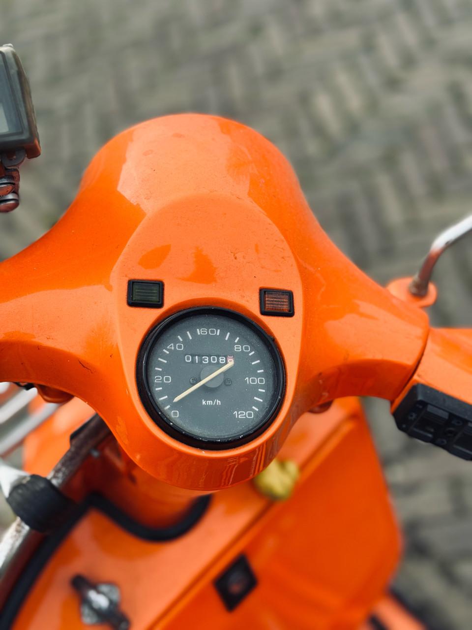 1985 Piaggio Vespa PX150 motorscooter - klassieker