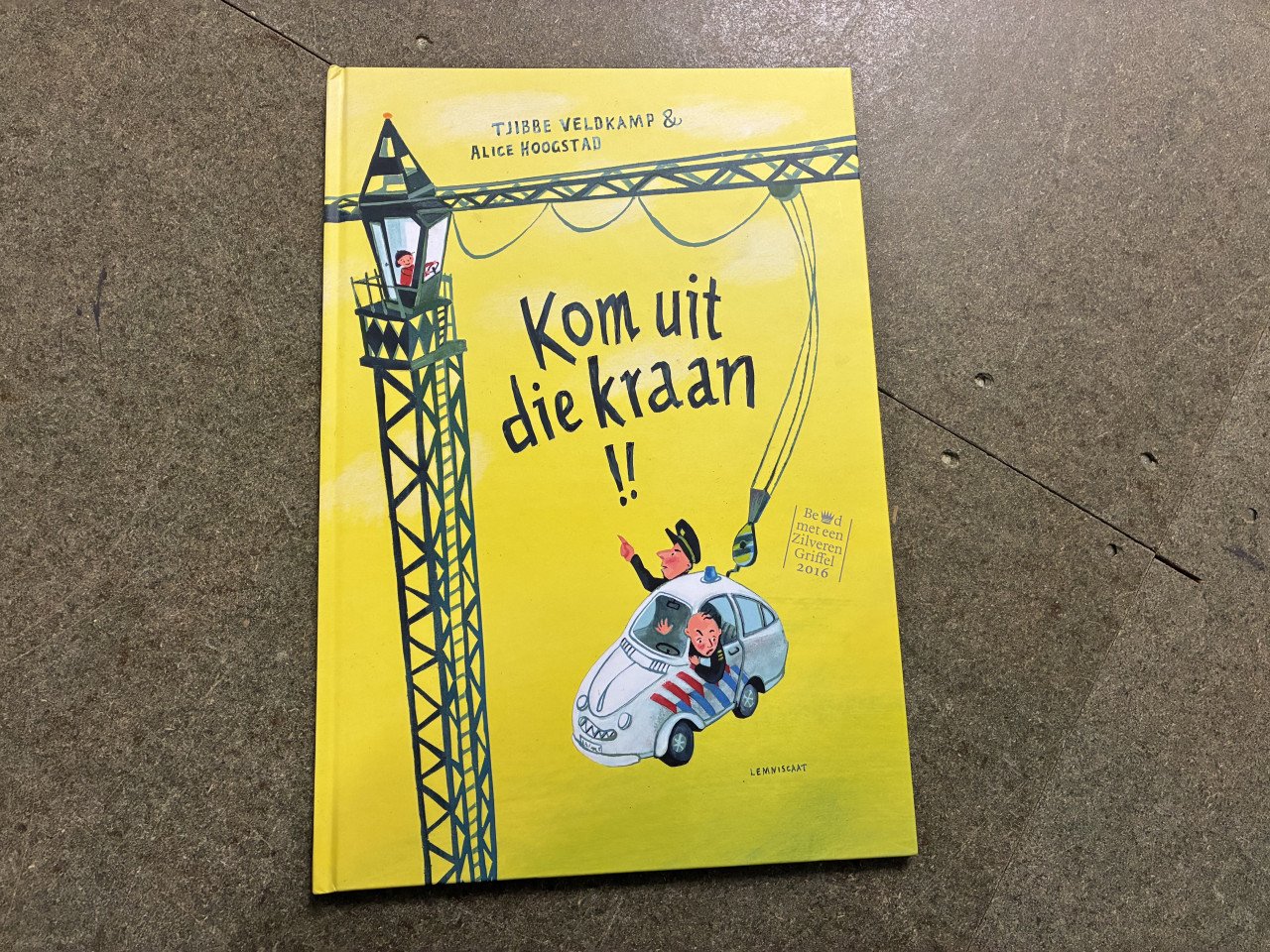 Prentenboek kom uit die kraan