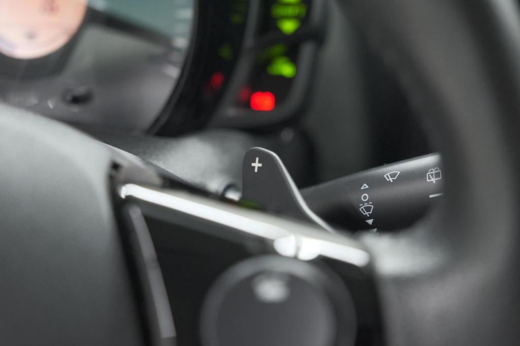 Citroen C1 1.0 vti shine | automaat | apple carplay | climate control | key