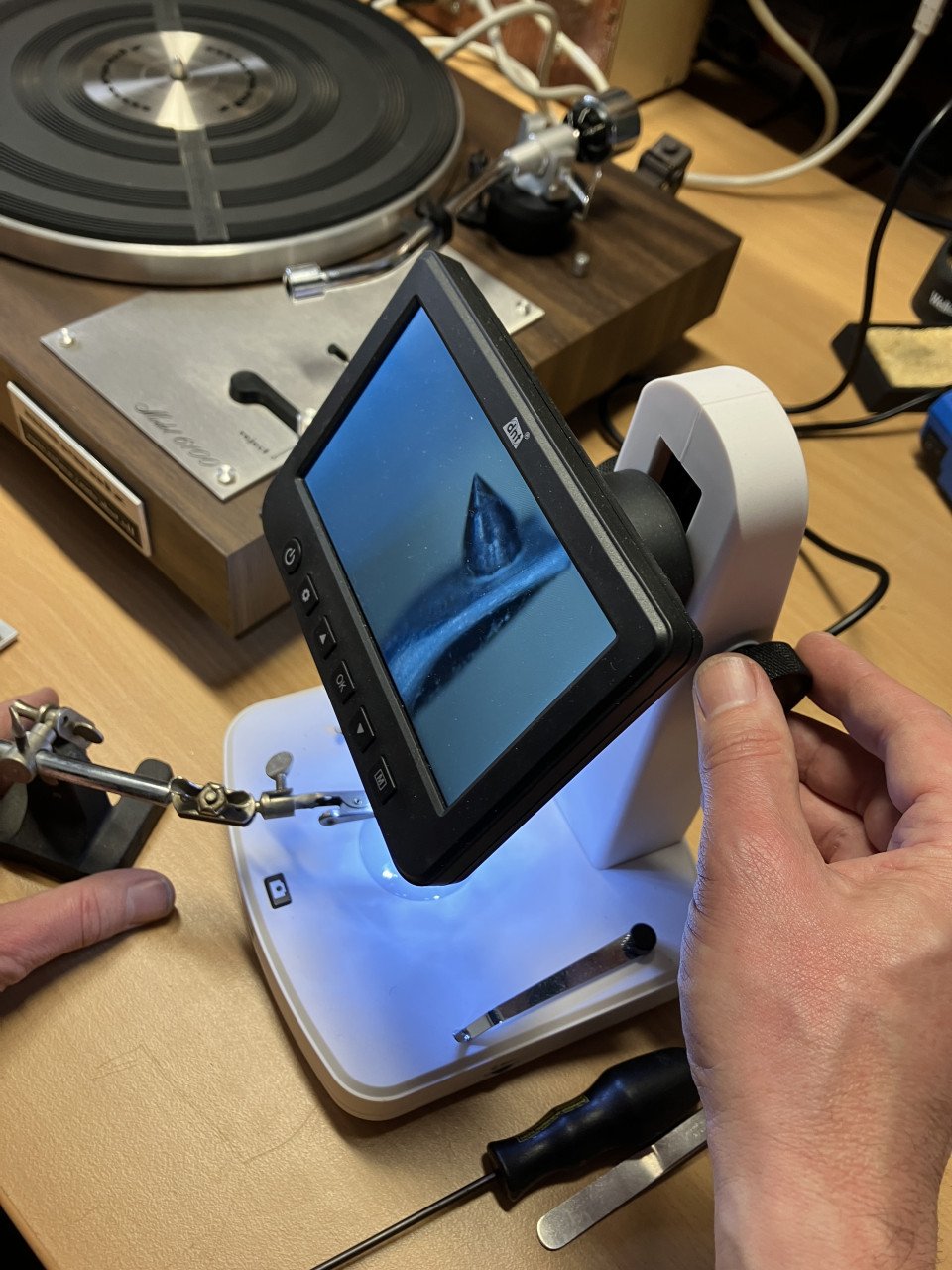 Audioapparaten reparatie en service door professioneel monteur met garantie