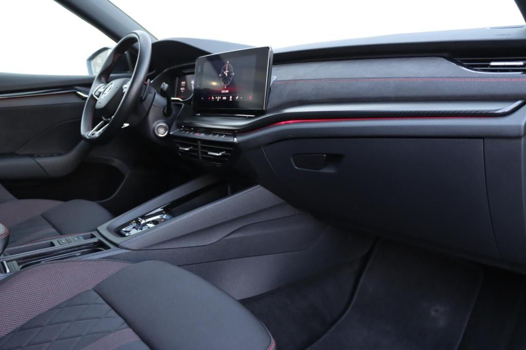 Skoda Octavia combi rs 2.0 tsi 245pk dsg7