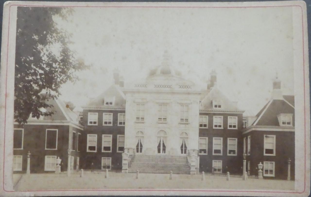 WILHELMINA, 12 foto’s Koninklijk Huis, periode t/m 1945
